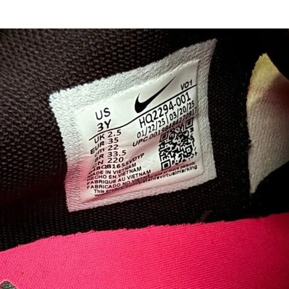 Nike Air Max Ishod GS 3Y Black Volt Pink Excellent Neon Athletic Sneakers